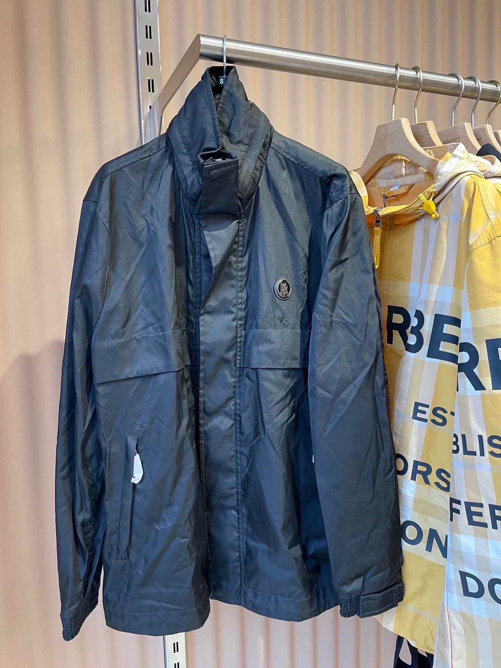 Neck sharp Jacket