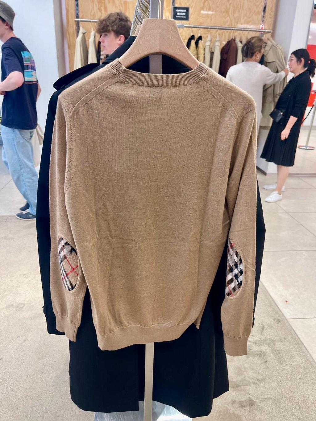Biscuit Classy jumper